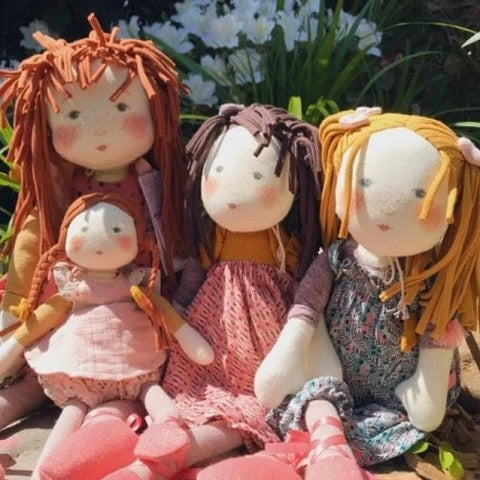Poupée Camélia Les Rosalies Moulin Roty Poupée Camélia Les Rosalies Moulin Roty